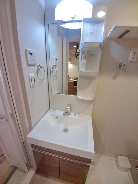 洗面設備　独立洗面台