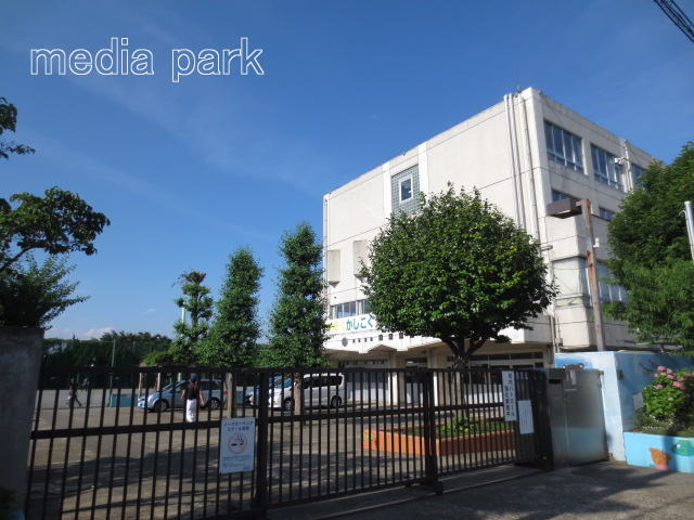 小学校　宮崎小学校（小学校）まで732m
