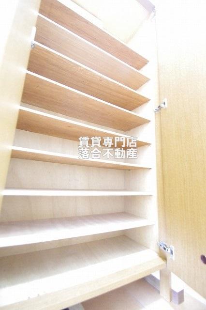 収納　大きなシューズ収納