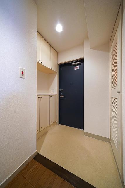 玄関　※写真は同タイプ住戸です。