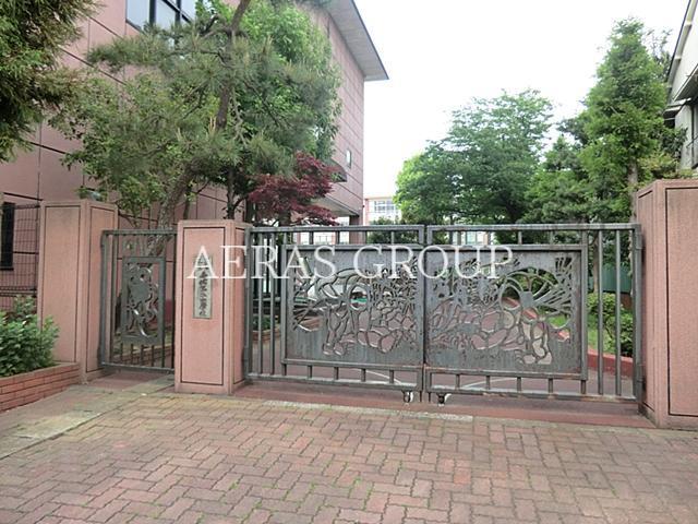 中学校　墨田区立吾嬬第二中学校（中学校）まで705m