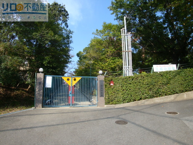 幼稚園・保育園　生成幼稚園（幼稚園・保育園）まで1095m