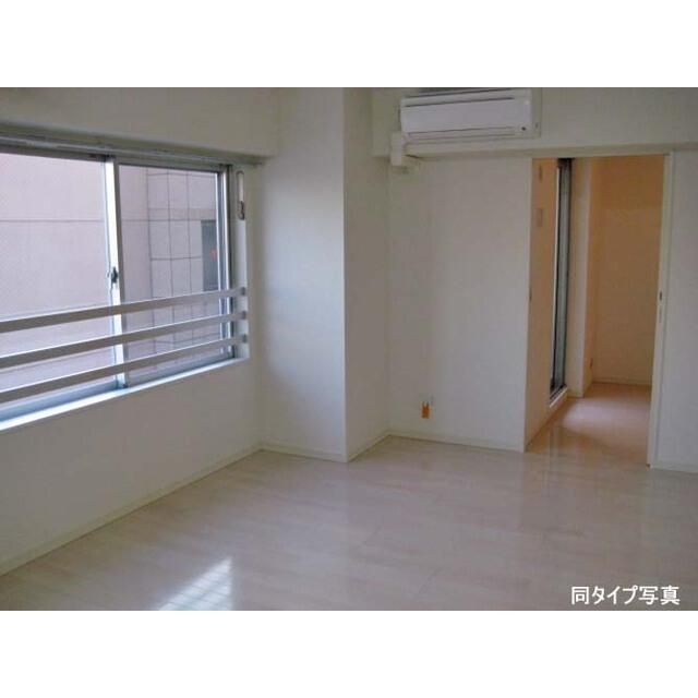 その他部屋・スペース　ゆったり過ごせる居間です