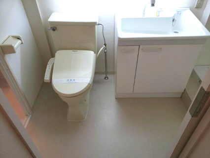 トイレ　コンパクトで使いやすいトイレです