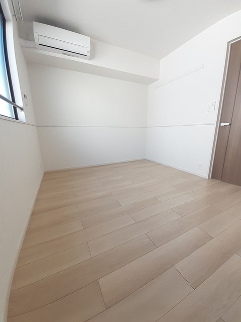 その他部屋・スペース　エアコン付きの寝室です☆
