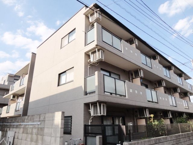 建物外観　★陽当たり良好ですし駅も近いですよ★