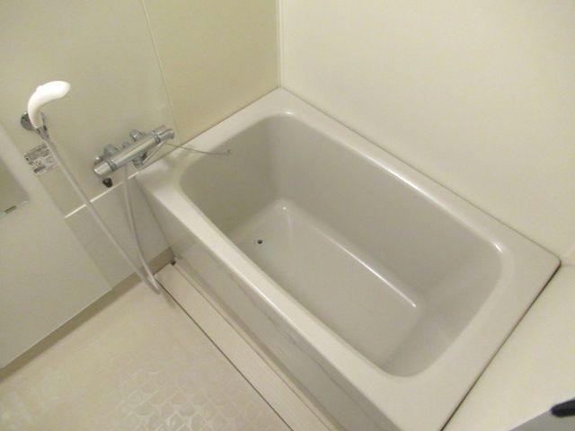 バス・シャワールーム　バス（別部屋）