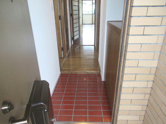 玄関　玄関（別部屋）