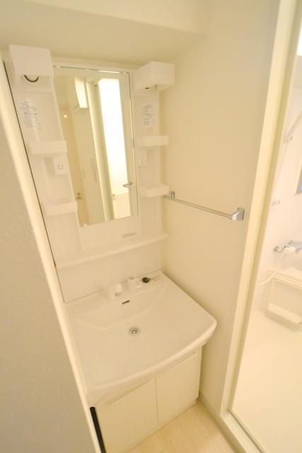 洗面設備　洗面※同タイプ別号室の写真です。
