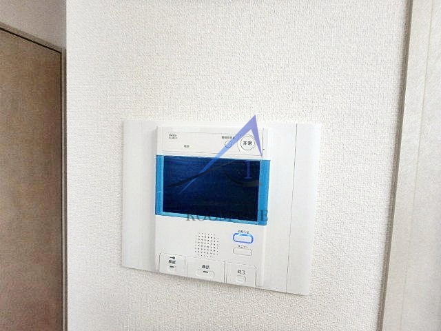 セキュリティ　モニター付きインターホンです。