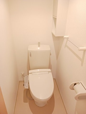 トイレ　落ち着いたトイレです