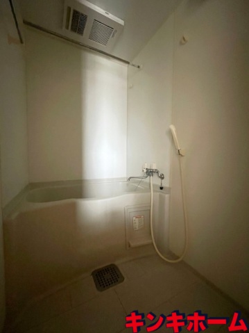 バス・シャワールーム　写真は別のお部屋のものでございます