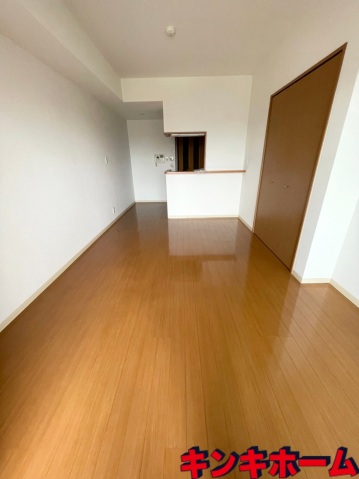 居室・リビング　写真は別のお部屋のものでございます