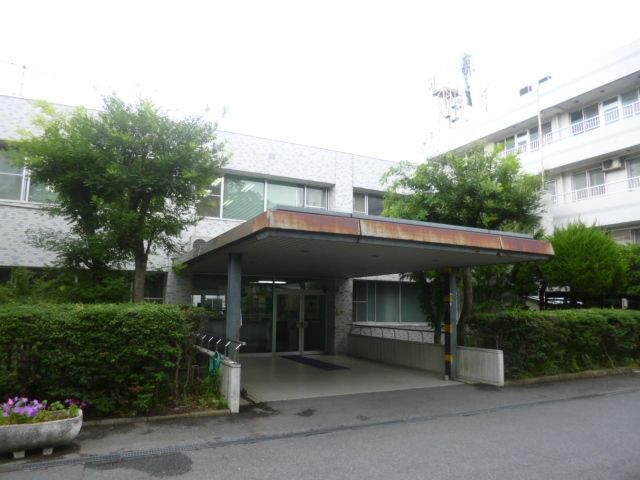 病院　多摩中央病院（病院）まで551m