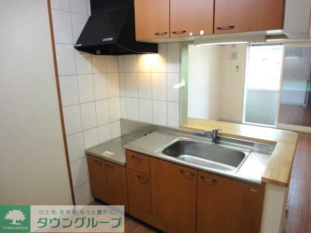 キッチン　お問合せはタウンハウジングまで！※現地待合わせ相談可能