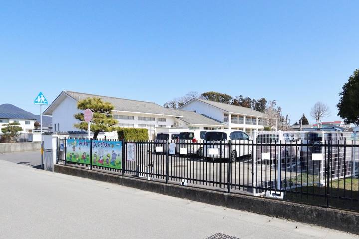 幼稚園・保育園　藍住西幼稚園（幼稚園・保育園）まで863m