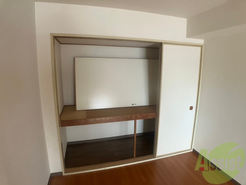 収納　寝室の収納です。部屋がすっきり片付きます。