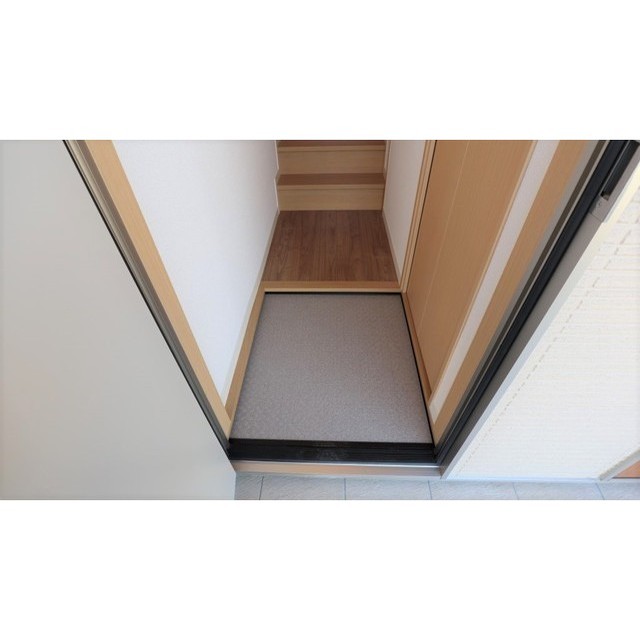 玄関　※建築中のためイメージ画像です。