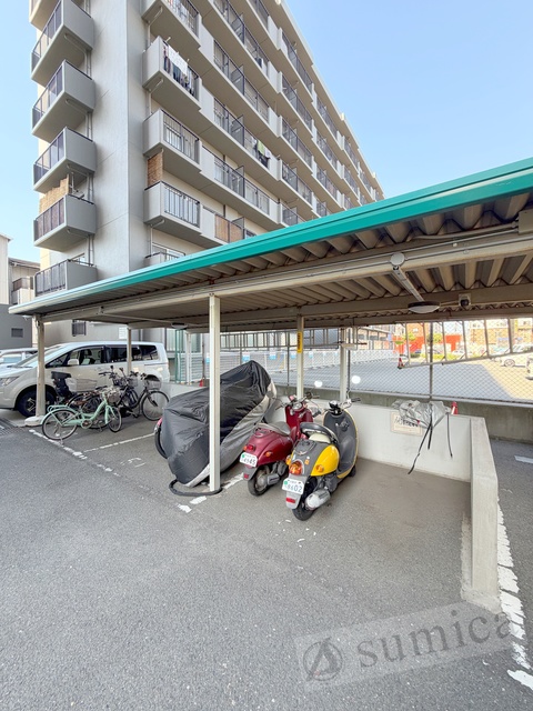 その他共有部分　屋根付き駐輪場が嬉しいです♪♪