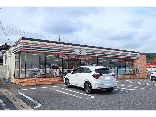コンビニ　セブンイレブン土岐インター店（コンビニ）まで827m