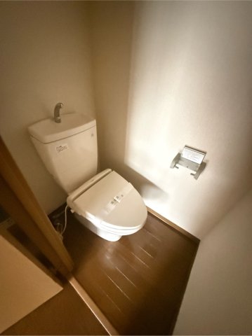 コアパレス常葉6のトイレ写真