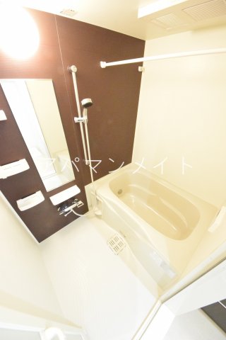バス・シャワールーム　追い焚き付き！