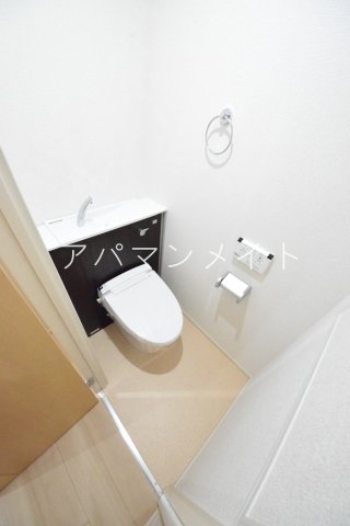 トイレ　ウォシュレット付き！