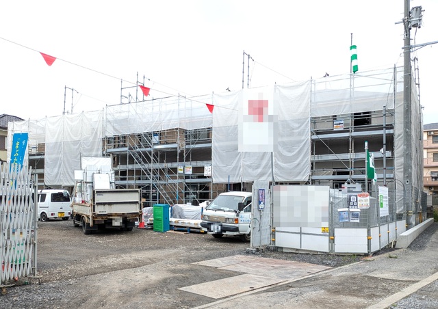 建物外観　建築中