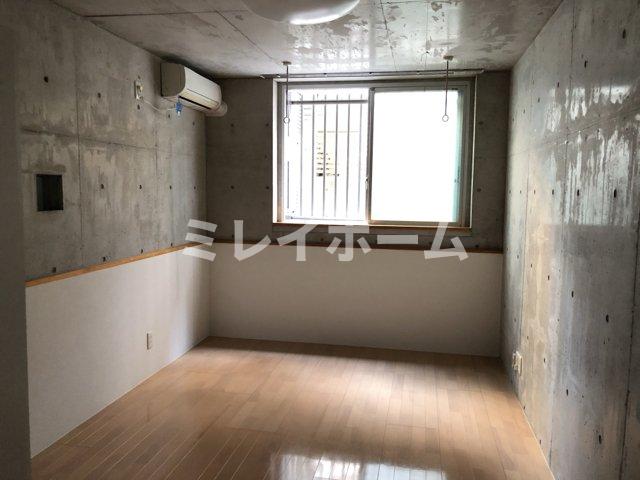 居室・リビング　同建物内、別のお部屋の参考写真になります。