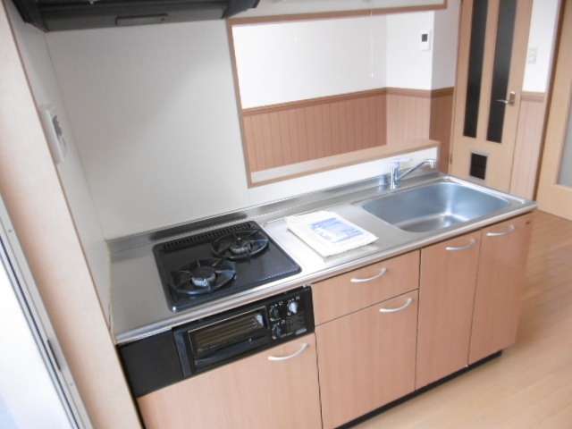 キッチン　※別部屋参考写真・現況優先※２０１号室