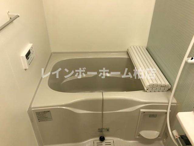 バス・シャワールーム　お風呂です