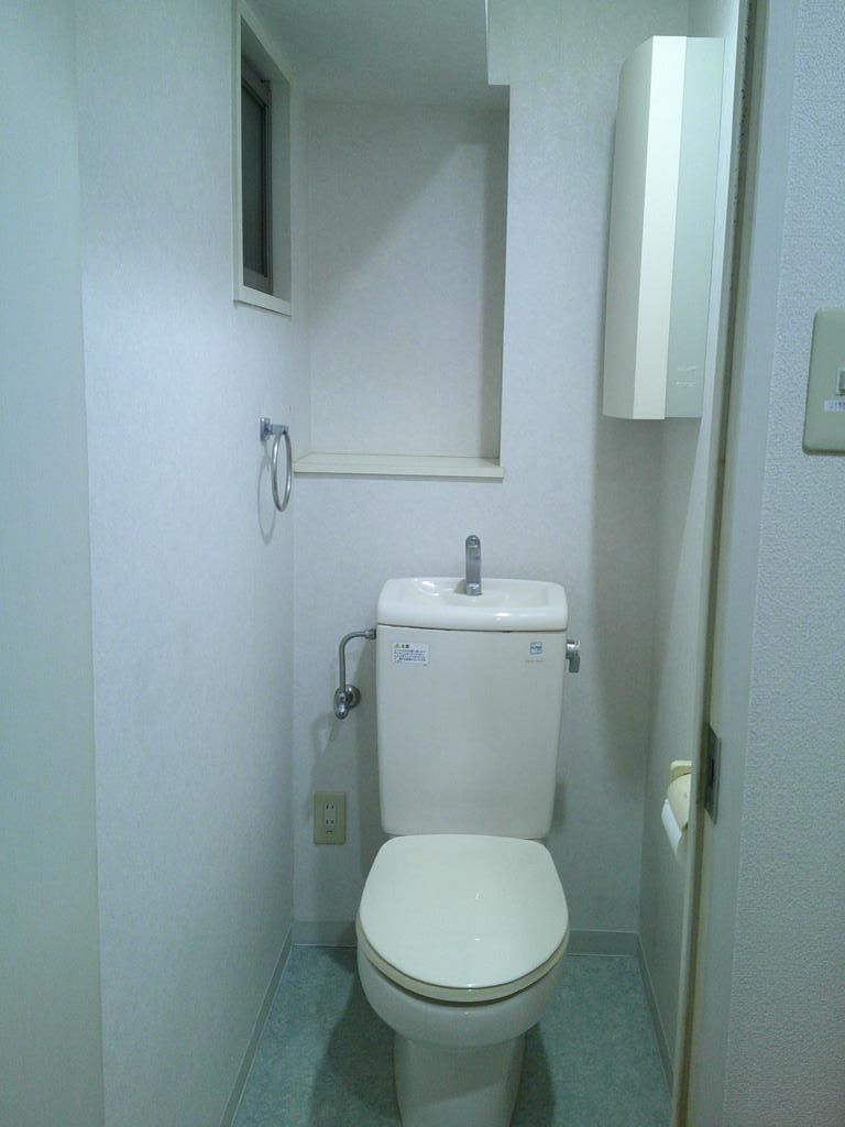 トイレ　シンプルで使いやすいトイレです