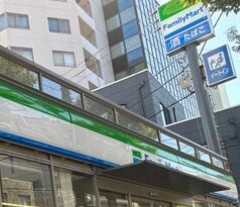 コンビニ　ファミリーマート（コンビニ）まで175m