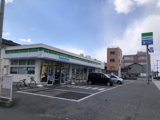 コンビニ　ファミリーマート　姫路土山東の町店（コンビニ）まで179m