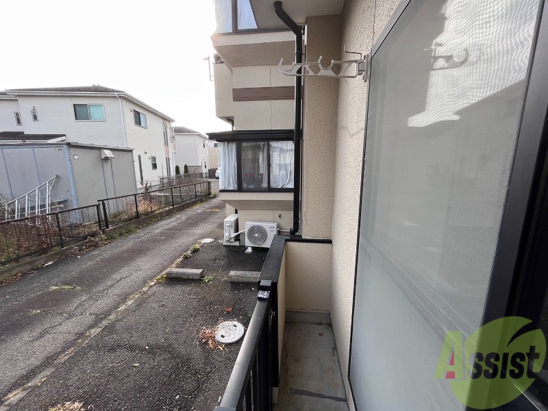 バルコニー　１階の写真を使用しております。ご参考くださいませ