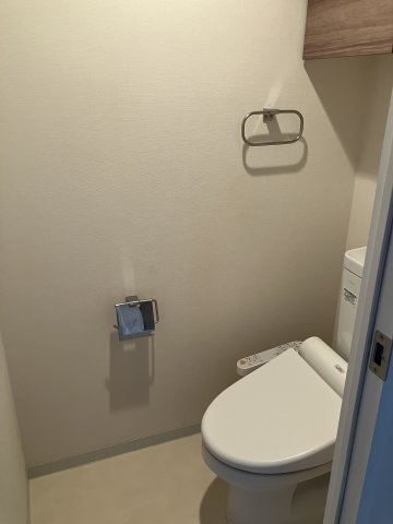 トイレ　温水洗浄暖房便座