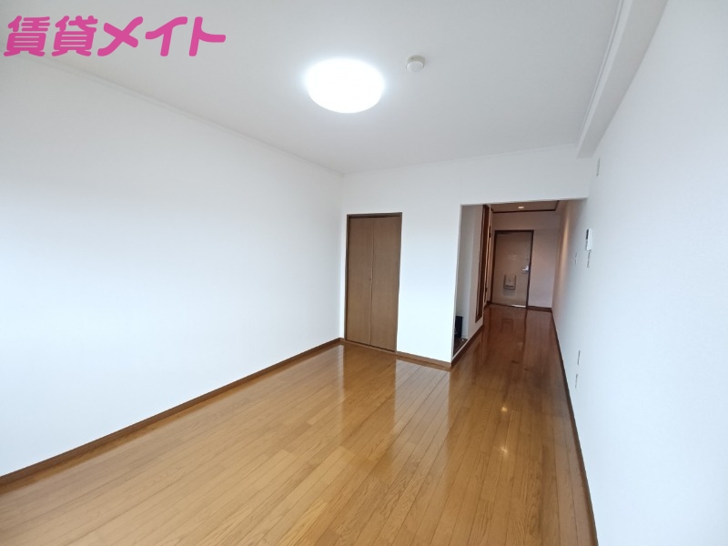 居室・リビング　同型参考写真