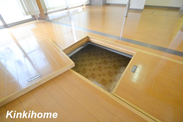 収納　写真は別のお部屋です。※現況を優先します