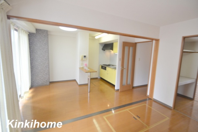 居室・リビング　写真は別のお部屋です。※現況を優先します