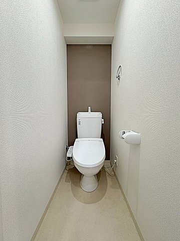 トイレ　同間取り別部屋画像
