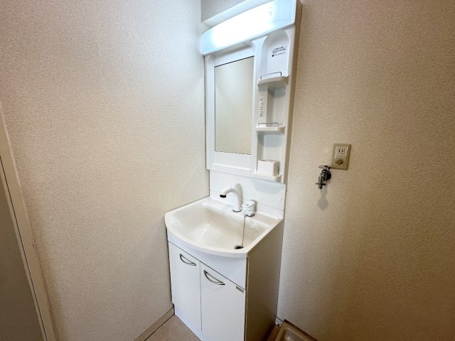 洗面設備　（シャンプードレッサー）