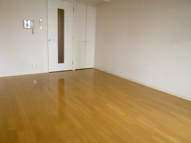 居室・リビング　広めの洋室8.6帖です。
