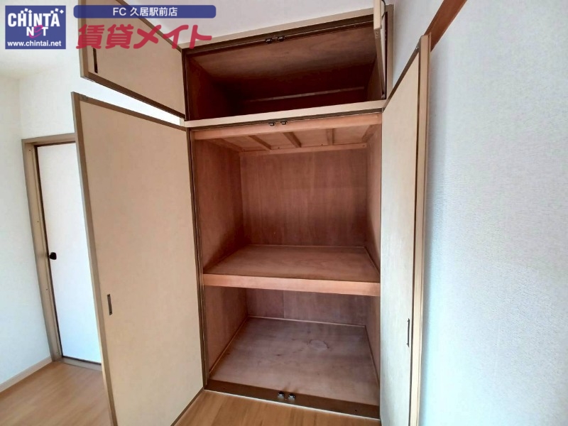 収納　同物件別室反転タイプ画像