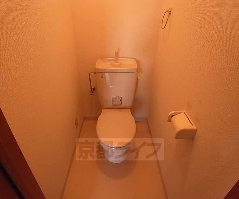 トイレ　清潔感のあるトイレです。