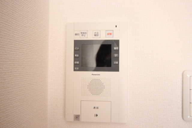 セキュリティ　写真は別号室のものです。