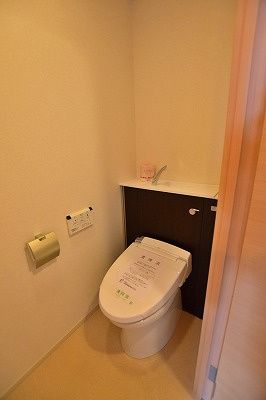 トイレ　（別タイプ参考写真）イル・コンソラ レ　北区昭和町1