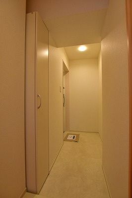 玄関　（別タイプ参考写真）イル・コンソラ レ　北区昭和町1