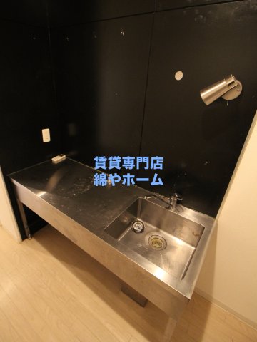 キッチン　コンパクトなキッチンで掃除もラクラク