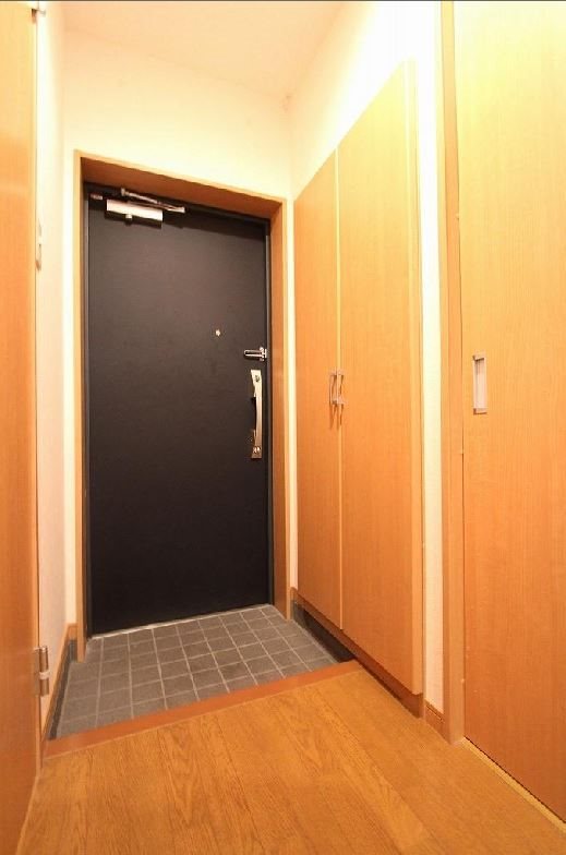 玄関　退去予定の為、他号室の過去の参考写真になります。