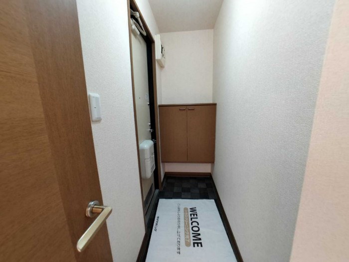 玄関　シューズボックス付き玄関